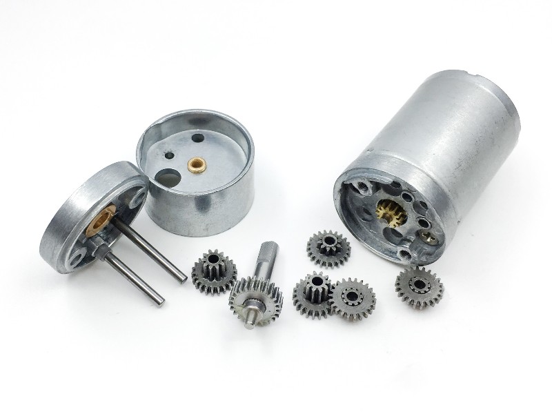 深圳汽车电机电机厂家为您介绍：汽车电机端子自动焊接机成功案例